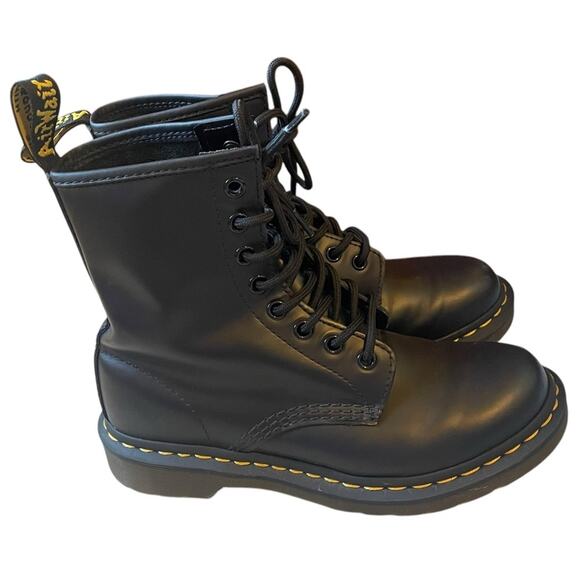 Dr. Marten’s 1460W Black Smootb Leather Lace Up‎ Boots Size 6 - Picture 1 of 11